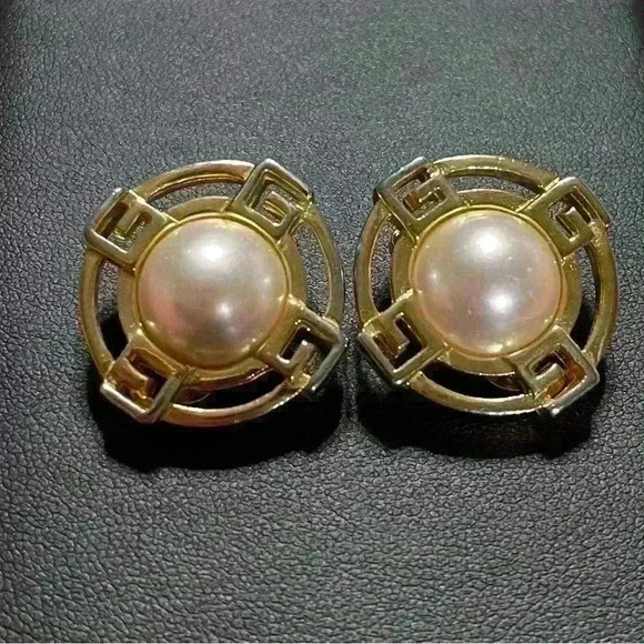 Givenchy Gold Tone w/ Faux Pearl Clip On Earrings. - Picture 2 of 4